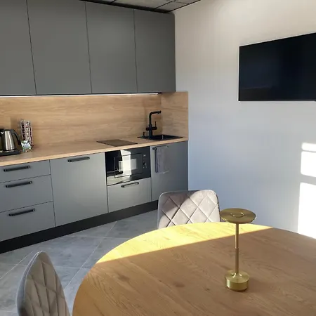 Brivibas - South / North, Free Privat Parking, Free Wifi, Self Check-in Διαμέρισμα *