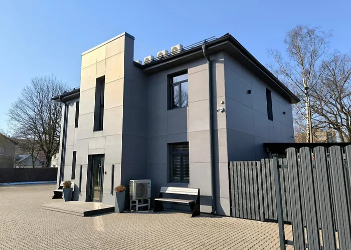 Brivibas - South / North, Free Privat Parking, Free Wifi, Self Check-in Апартаменты