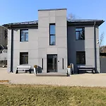 Brivibas - South / North, Free Privat Parking, Free Wifi, Self Check-in