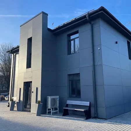 Brivibas - South / North, Free Privat Parking, Free Wifi, Self Check-in Riga