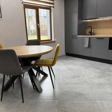 Brivibas - South / North, Free Privat Parking, Free Wifi, Self Check-in Apartamento